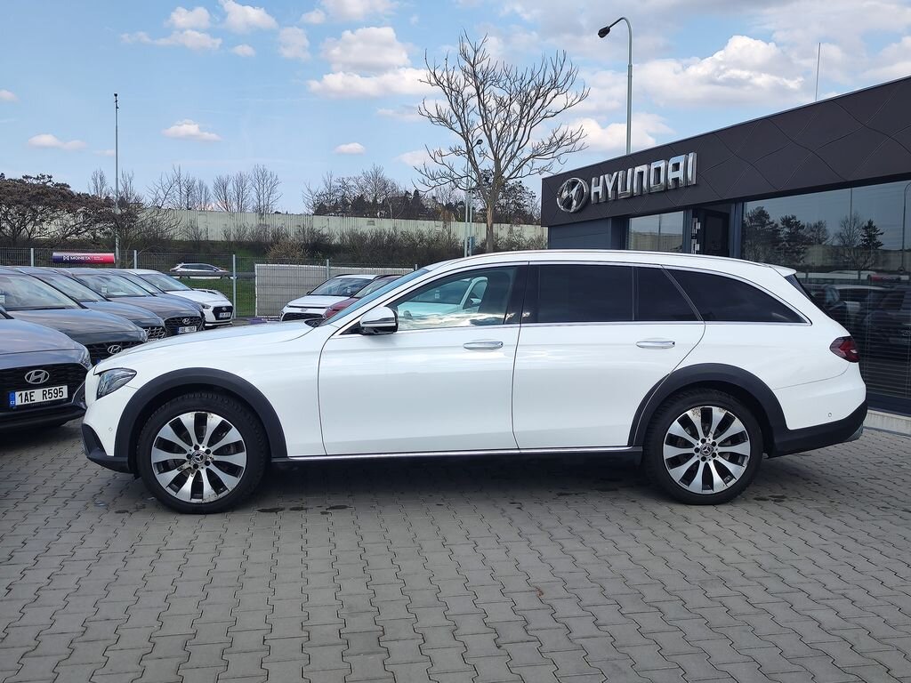Mercedes-Benz Třídy E Kombi 2,0 l 143 kw