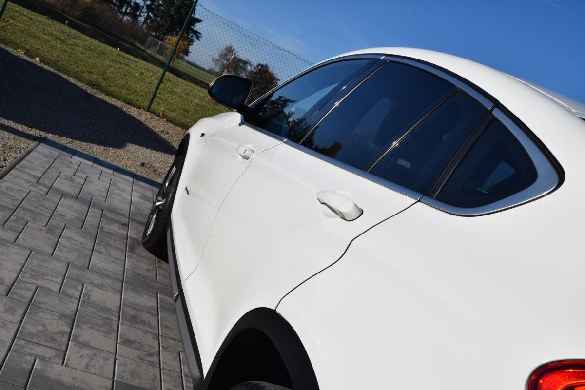 BMW X4 Sedan 2,0 l 140 kw