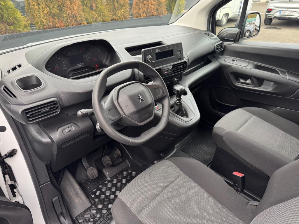 Peugeot Partner Skříň 1,5 l 96 kw