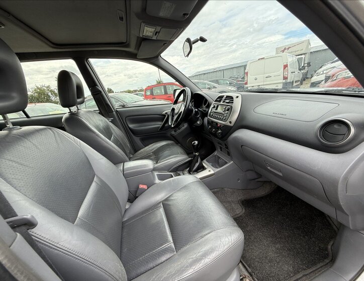 Toyota RAV4 Ostatní 2,0 l 85 kw