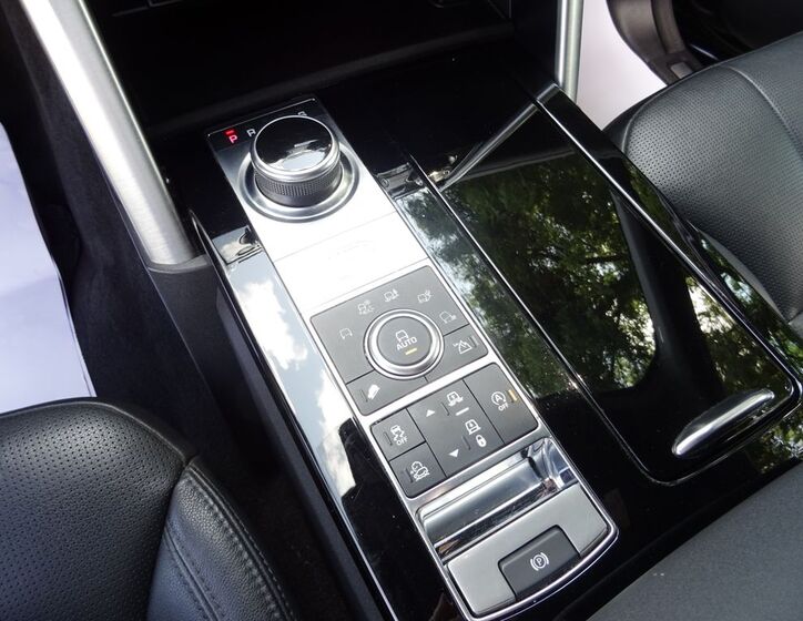 Land Rover Discovery 15