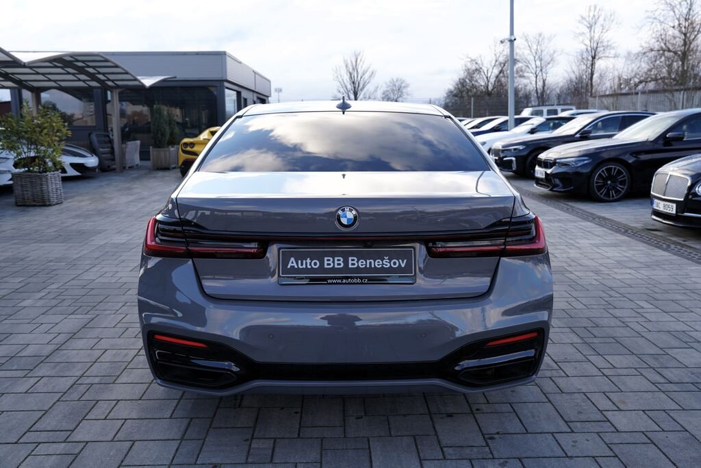 BMW Řada 7