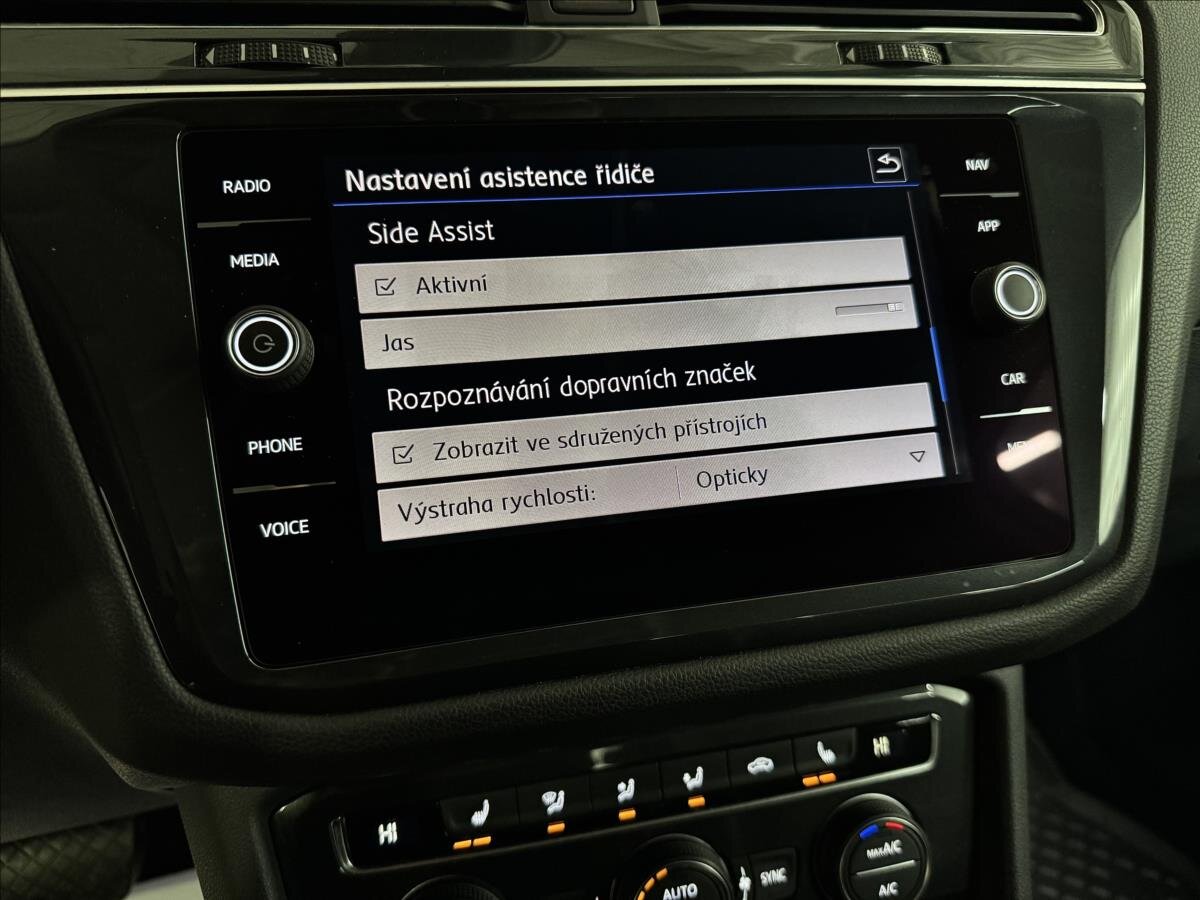 Volkswagen Tiguan Allspace SUV / Terénní 2,0 l 140 kw