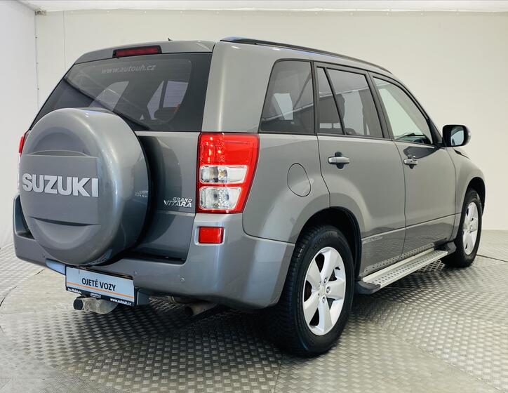 Suzuki Grand Vitara 2