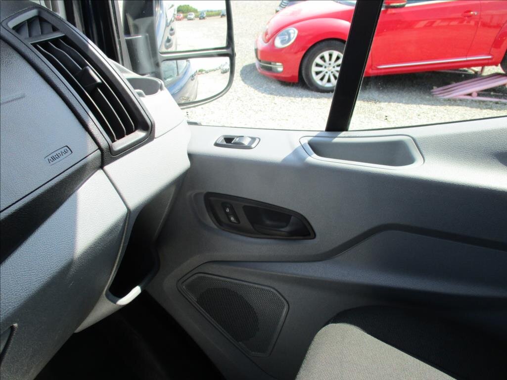 Ford Transit Skříň 2,0 l 96 kw