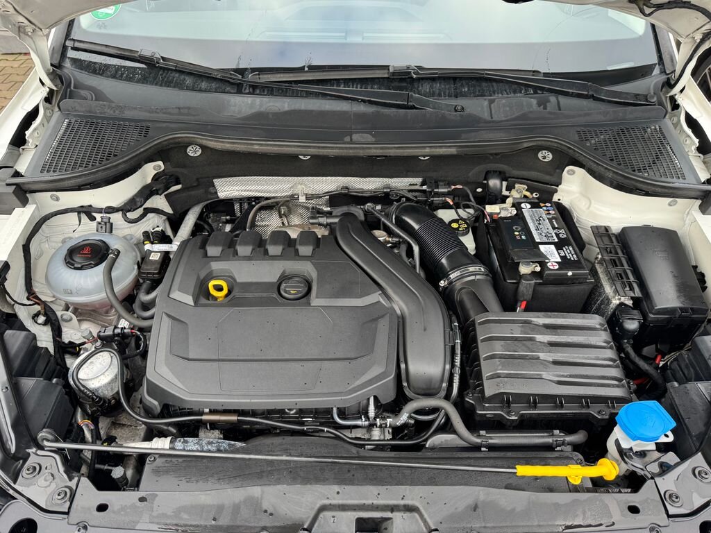 Škoda Karoq SUV 1,5 l 110 kw