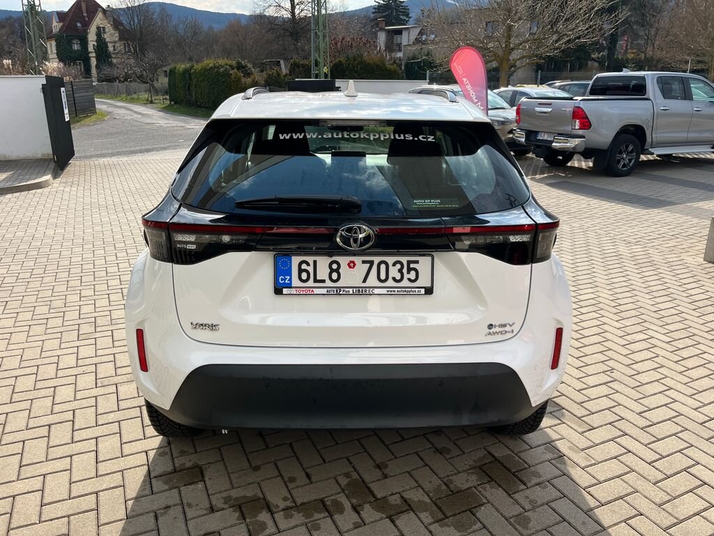 Toyota Yaris Cross SUV / Terénní 1,5 l 68 kw