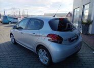Peugeot 208 Hatchback 1,2 l 60 kw