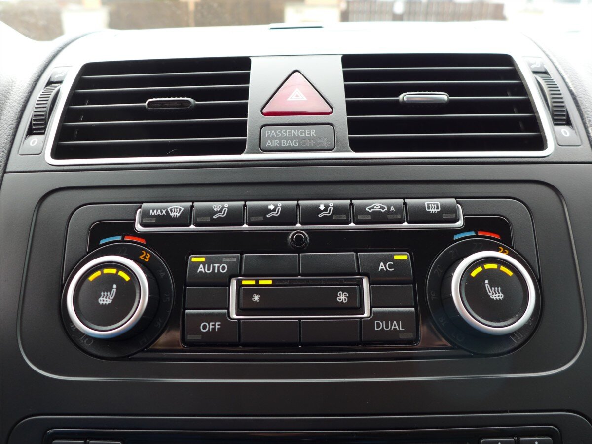 Volkswagen Touran Kombi 1,4 l 103 kw