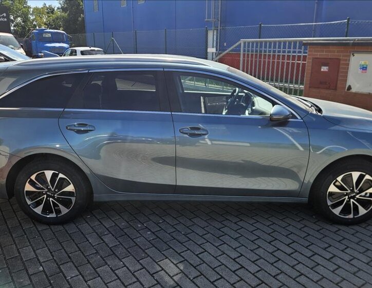 KIA Ceed Kombi 1,5 l 118 kw