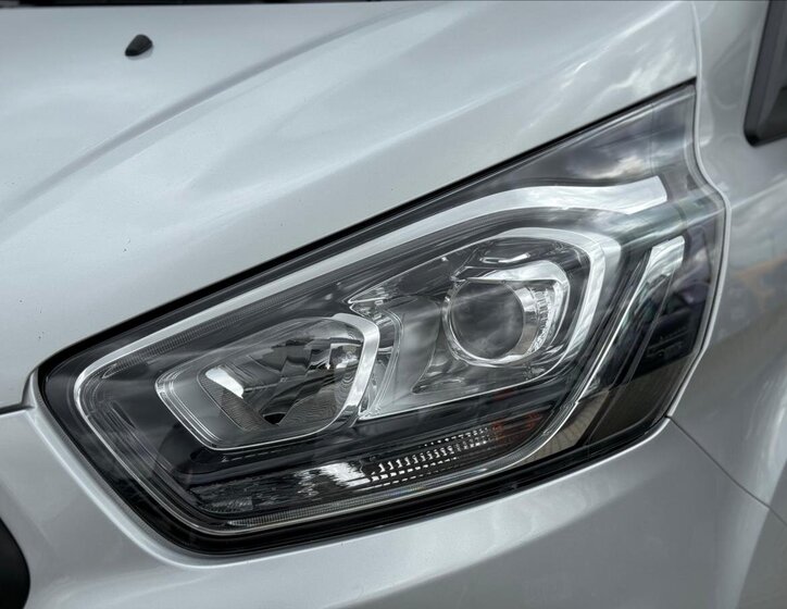 Ford Transit Custom 9