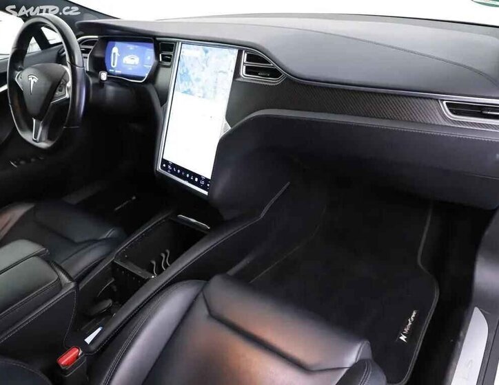 Tesla Model S Liftback 0,0 389 kw