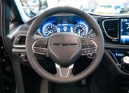 Chrysler Pacifica 18