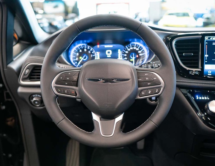 Chrysler Pacifica 18