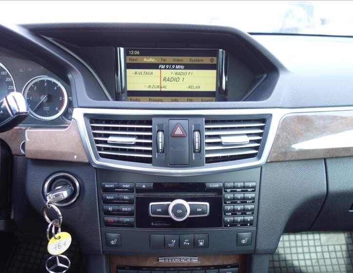 Mercedes-Benz Třídy E Kombi 3,0 l 195 kw