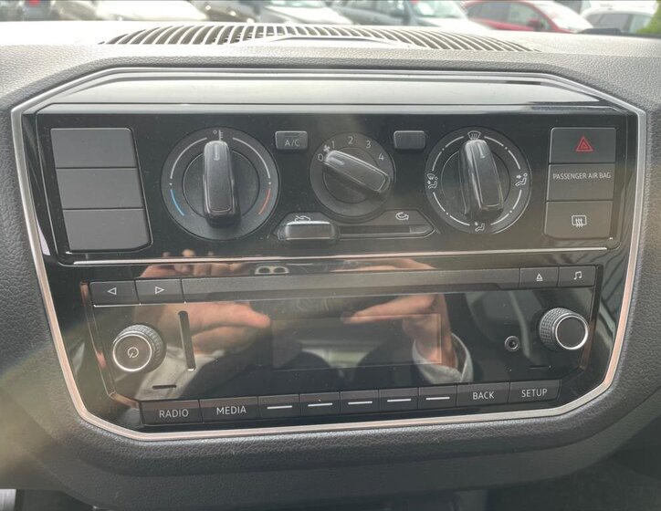 Volkswagen up! Hatchback 999,0 44 kw