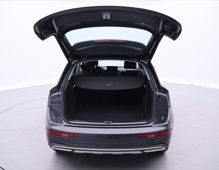 Audi Q5 SUV / Terénní 2,0 l 150 kw