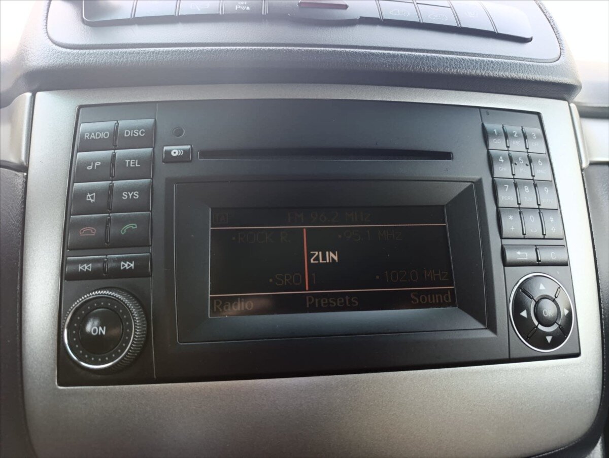 Mercedes-Benz Viano MPV 3,0 l 165 kw