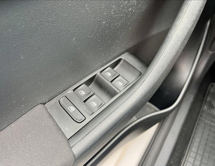 Škoda Fabia Kombi 999,0 70 kw