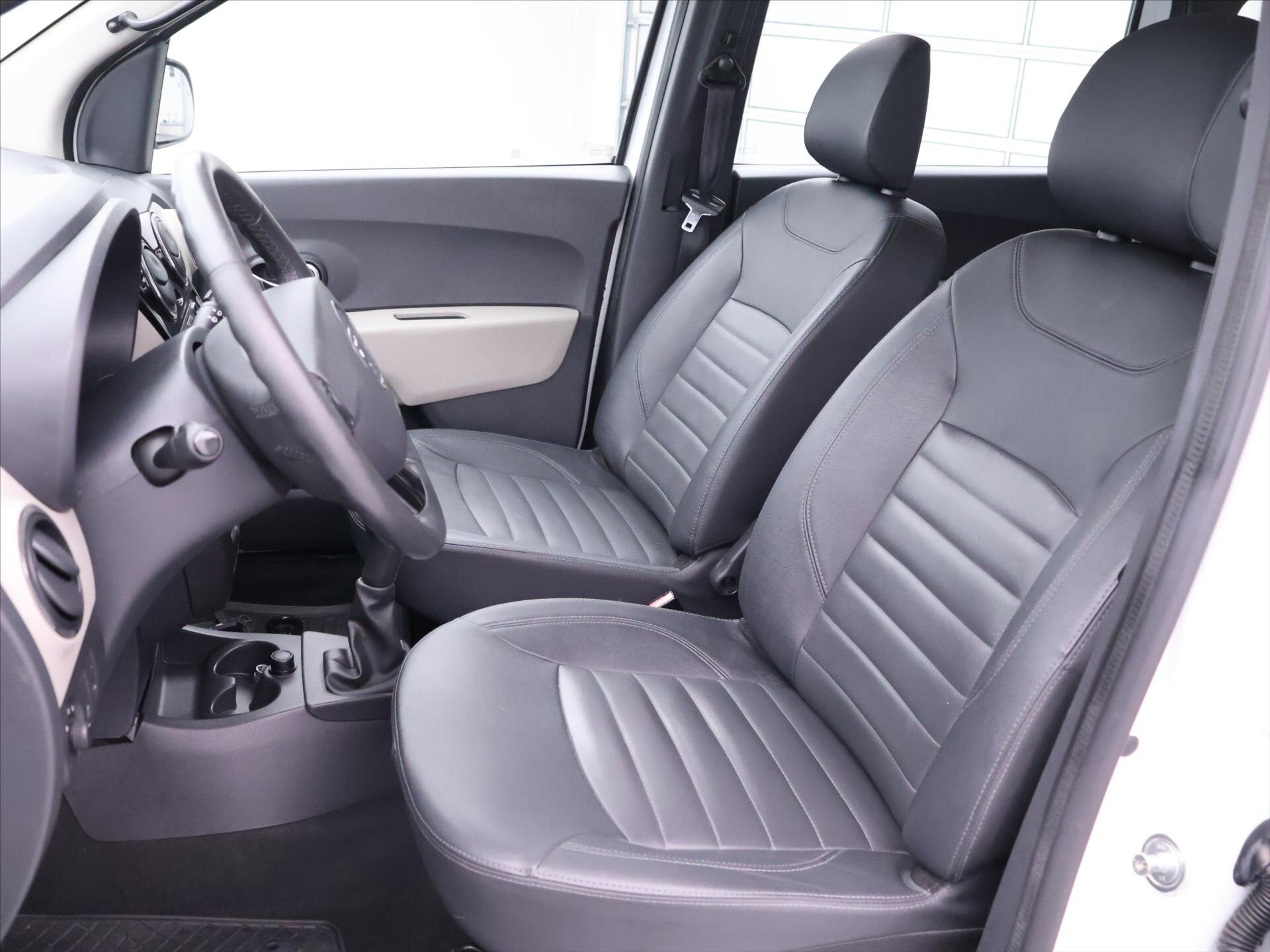 Dacia Lodgy MPV 1,2 l 85 kw