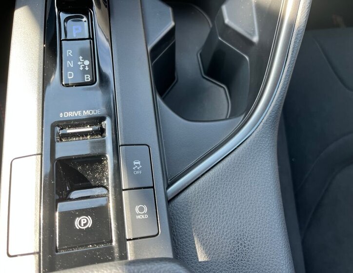 Toyota C-HR SUV / Terénní 2,0 l 112 kw