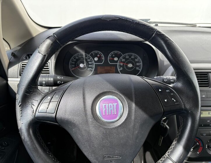 Fiat Punto Hatchback 1,4 l 57 kw