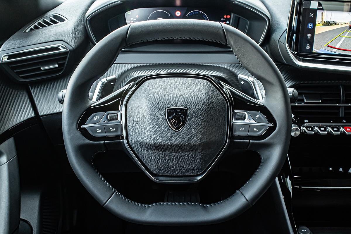 Peugeot 2008 SUV / Terénní 1,2 l 107 kw