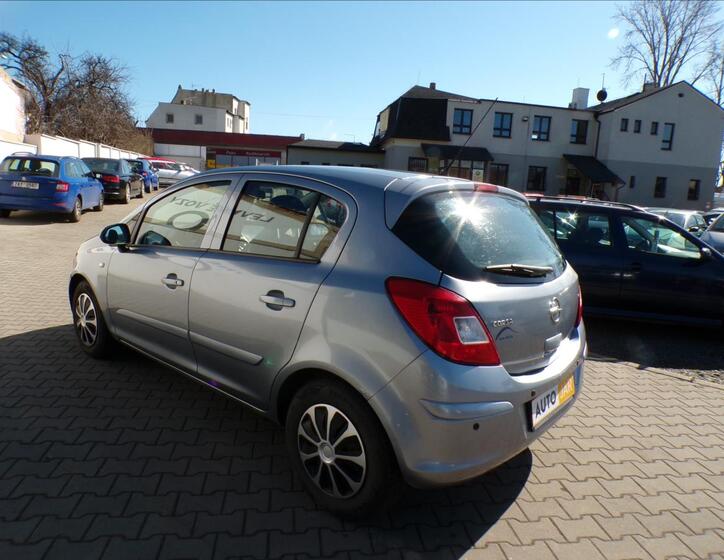 Opel Corsa 4