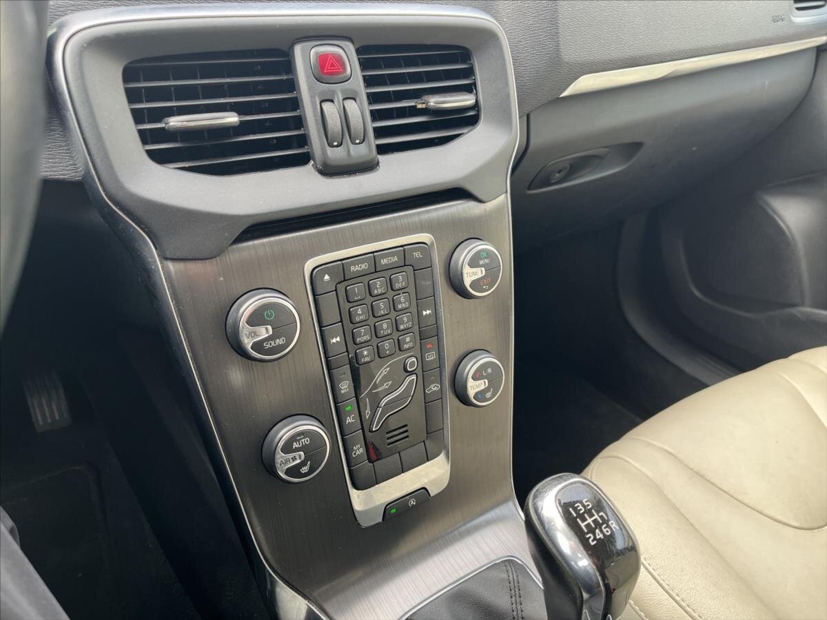 Volvo V40 Hatchback 2,0 l 110 kw