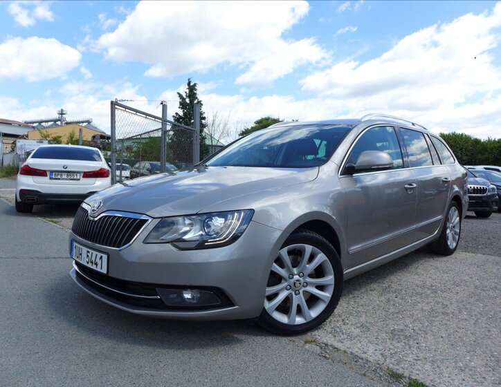 Škoda Superb 1