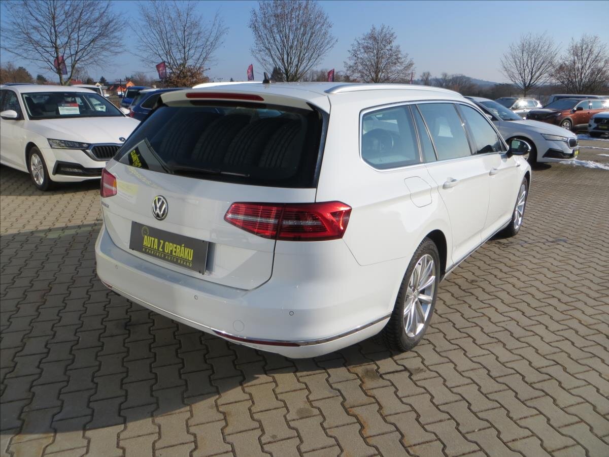 Volkswagen Passat Kombi 2,0 l 140 kw