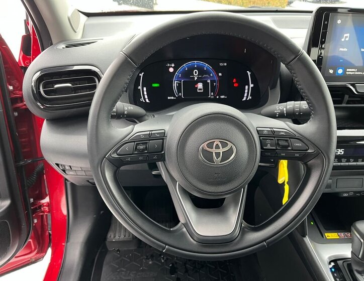 Toyota Yaris Cross SUV 1,5 l 68 kw