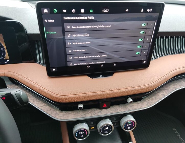 Škoda Superb Liftback 2,0 l 142 kw