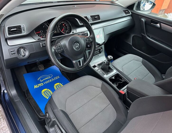 Volkswagen Passat Kombi 1,6 l 77 kw