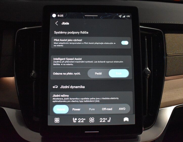 Volvo XC90 SUV 2,0 l 335 kw