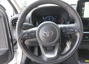 Toyota Yaris Cross CUV / Crossover 1,5 l 68 kw
