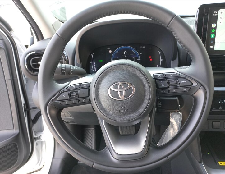 Toyota Yaris Cross CUV / Crossover 1,5 l 68 kw