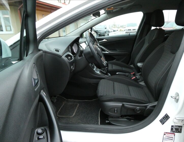 Opel Astra Hatchback 1,6 l 81 kw