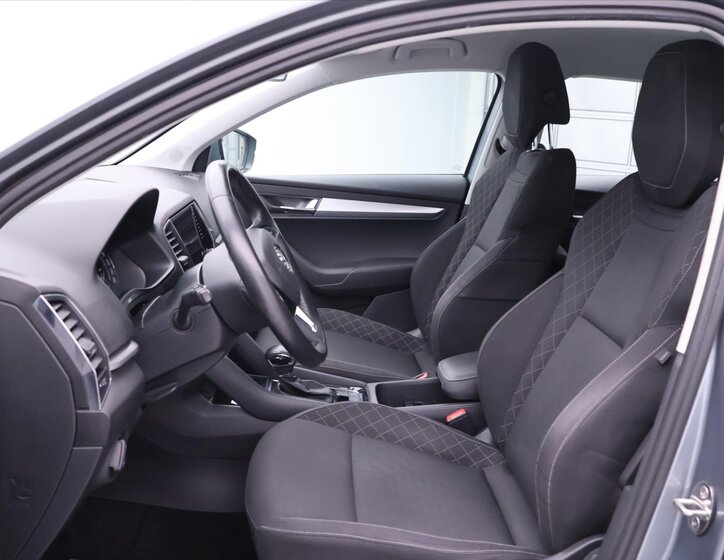 Škoda Karoq SUV / Terénní 1,5 l 110 kw