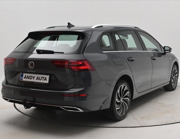 Volkswagen Golf Kombi 2,0 l 110 kw