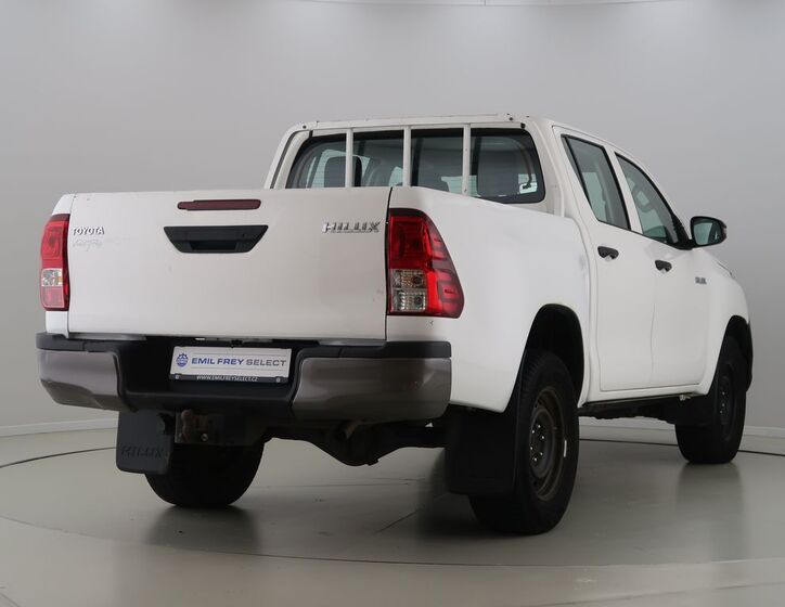 Toyota Hilux 5