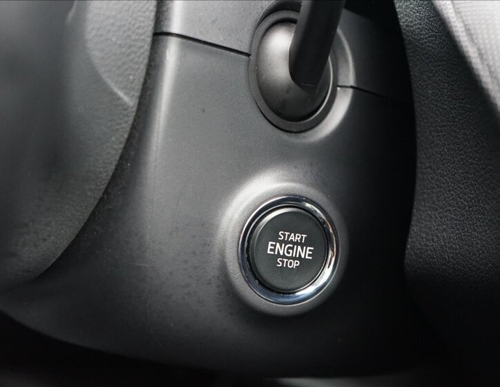 Škoda Fabia Hatchback 999,0 59 kw