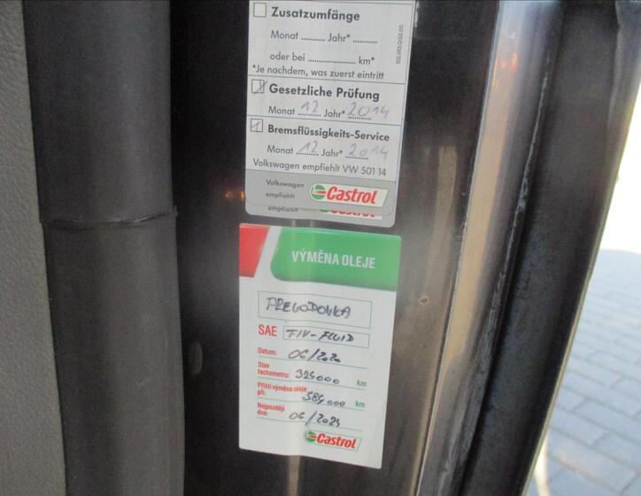 Volkswagen Multivan 25