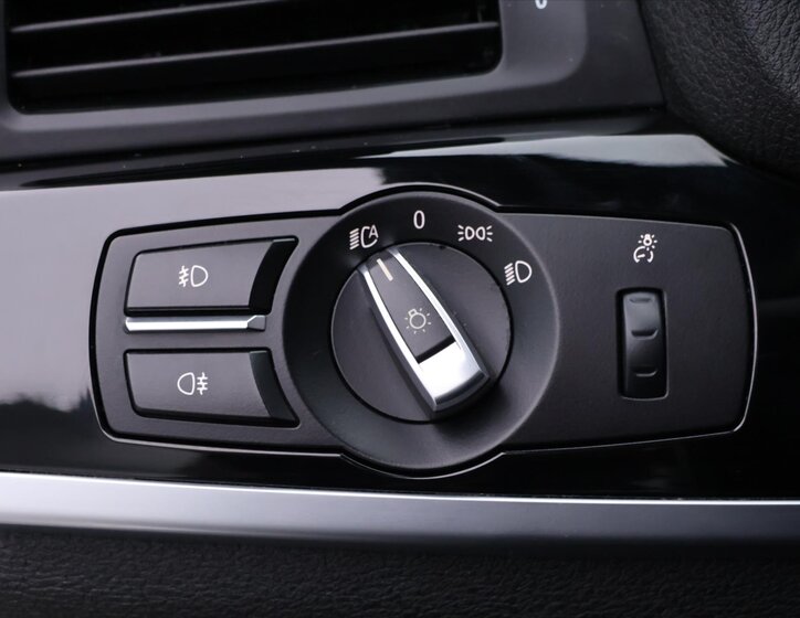 BMW X3 SUV / Terénní 3,0 l 190 kw