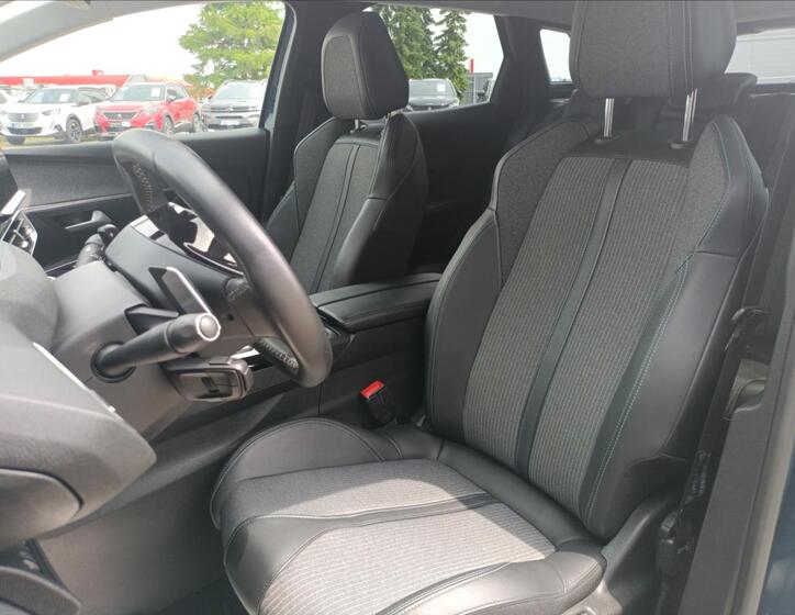 Peugeot 3008 13