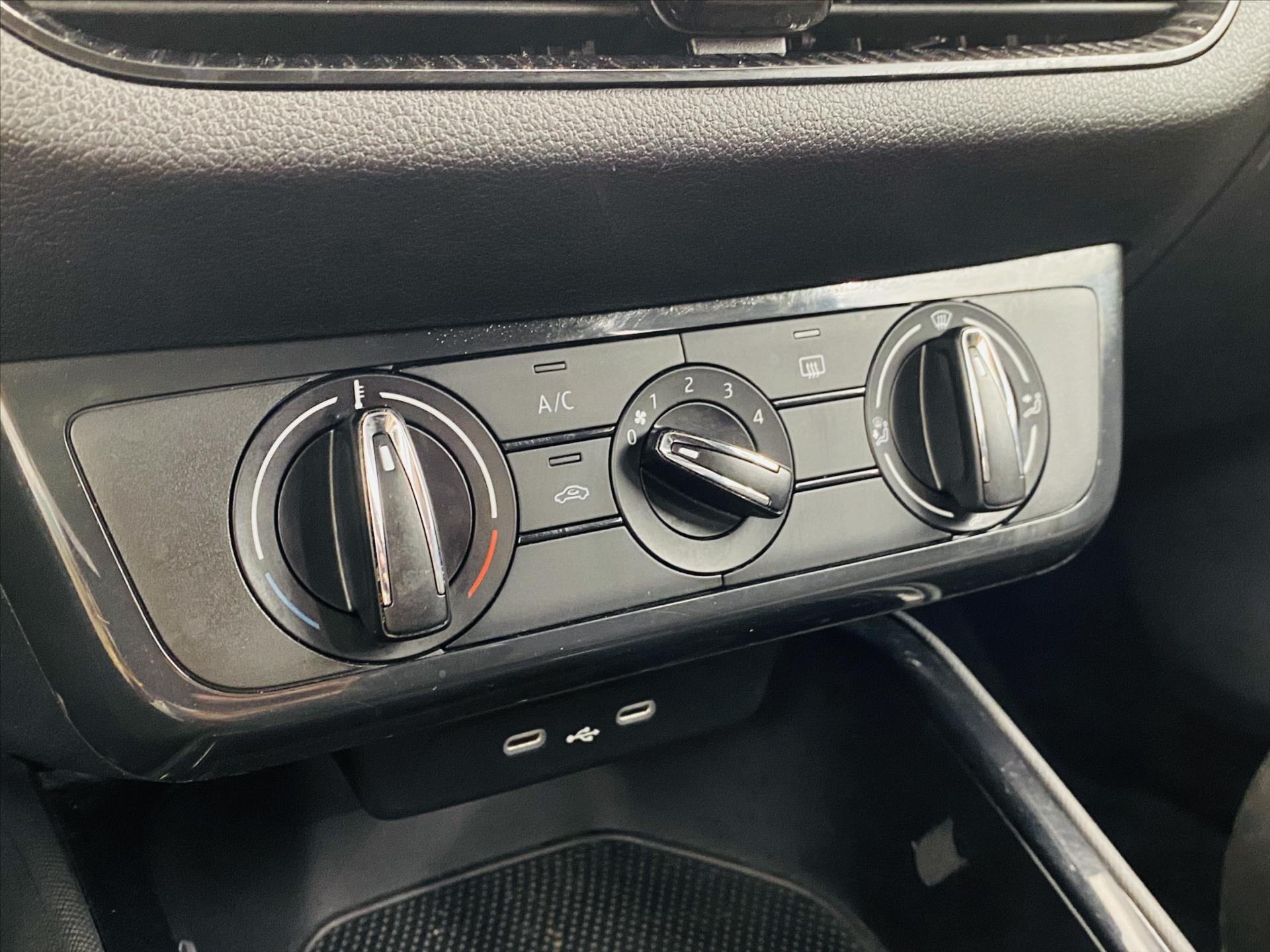 Škoda Fabia Hatchback 999,0 70 kw