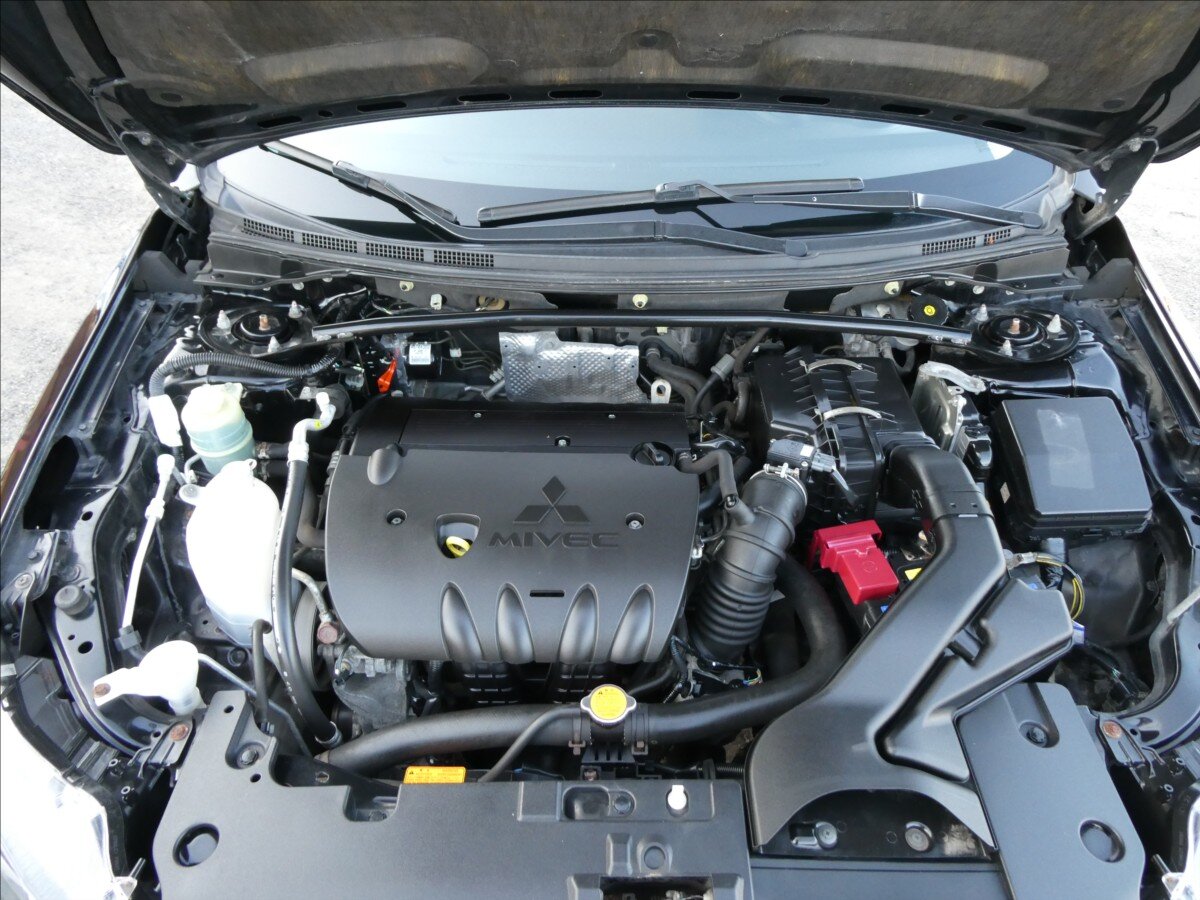 Mitsubishi Lancer Hatchback 1,8 l 105 kw