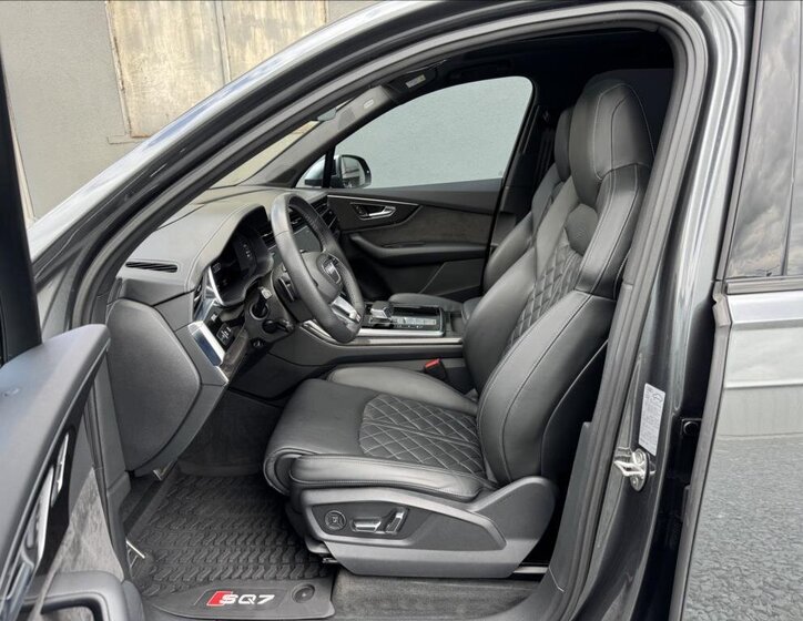 Audi SQ7 Kombi 4,0 l 320 kw