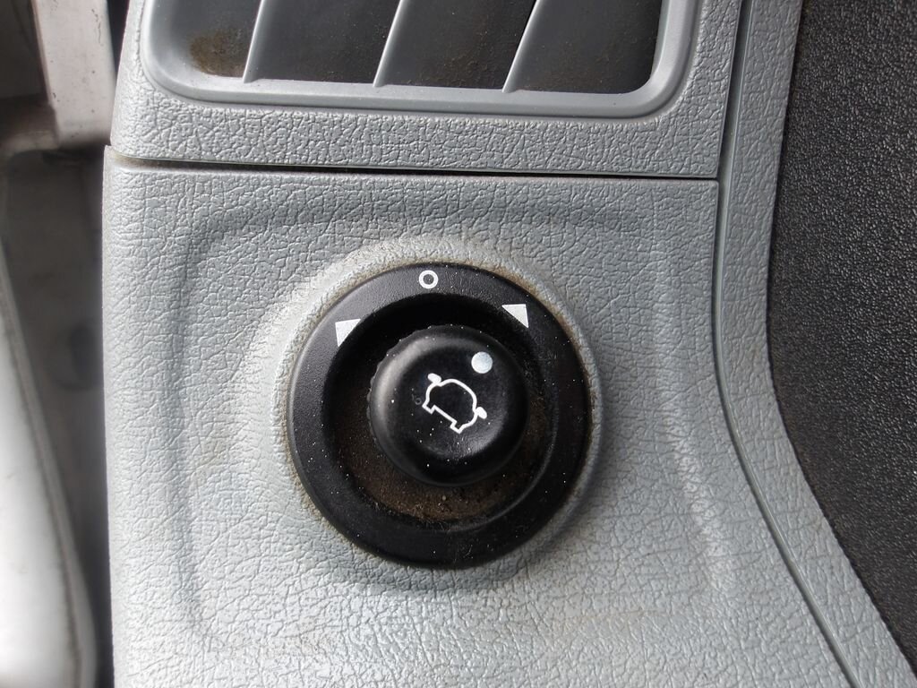 Ford Transit Skříň 2,4 l 103 kw