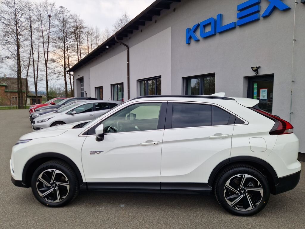 Mitsubishi Ostatní SUV / Terénní 2,4 l 138 kw